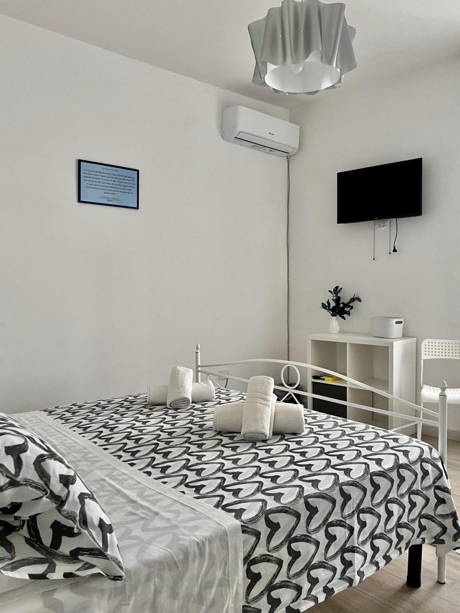 Hotel Dimora Diego Neapol Zewnętrze zdjęcie